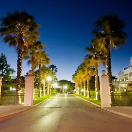 Spacious In 130 M² With Pool Apartamento *