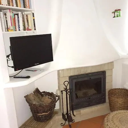 Spacious In 130 M² With Pool