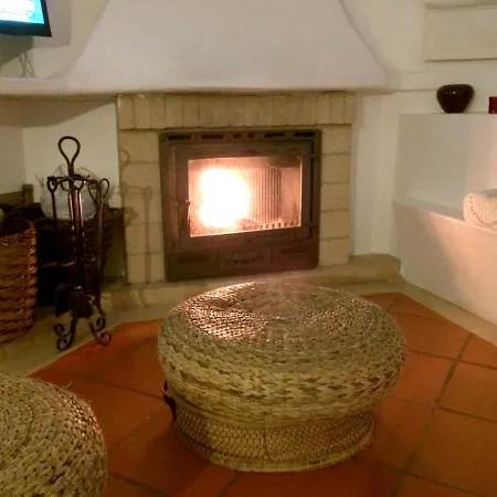 Spacious In 130 M² With Pool Appartement