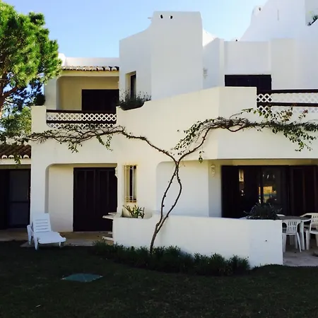 Spacious In 130 M² With Pool Olhos de Água