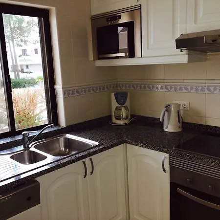 Spacious In 130 M² With Pool *