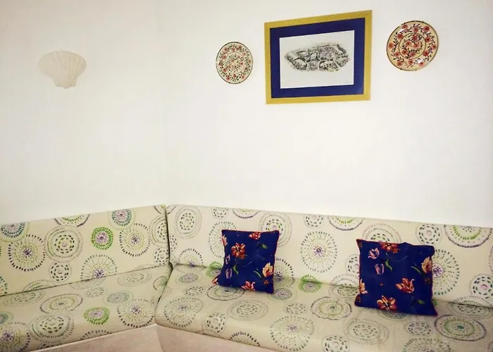 Spacious In 130 M² With Pool Appartamento