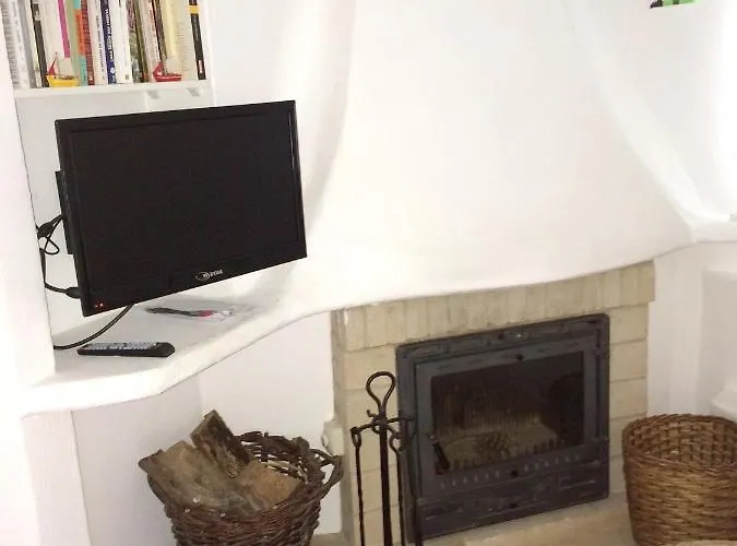 Spacious In 130 M² With Pool